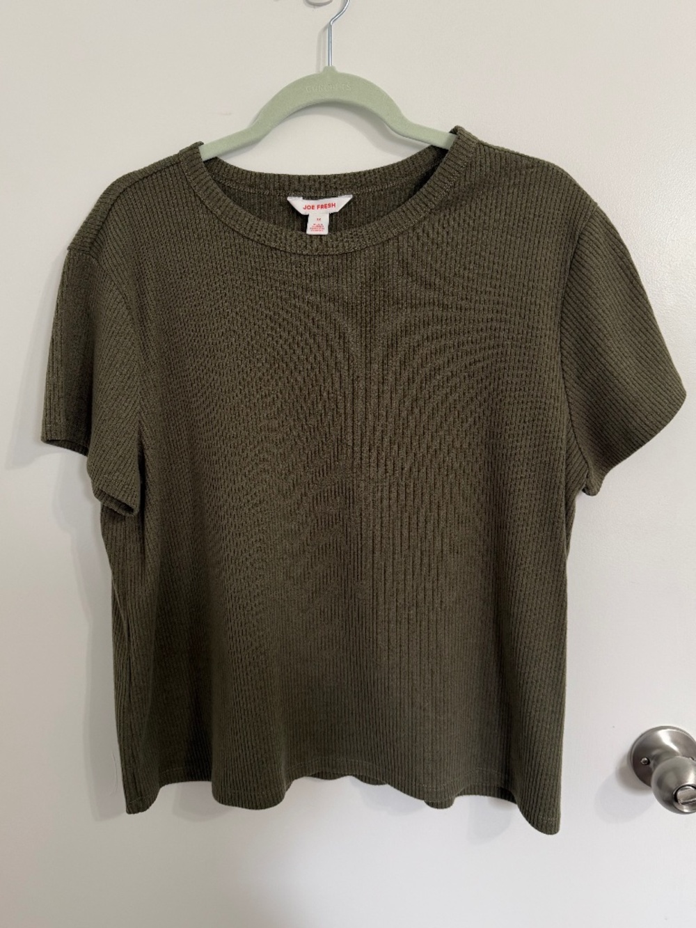 2x Joe fresh ribbed tshirt